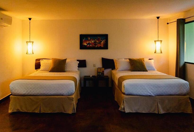 اتاق لوکس با بالکن, Juayua