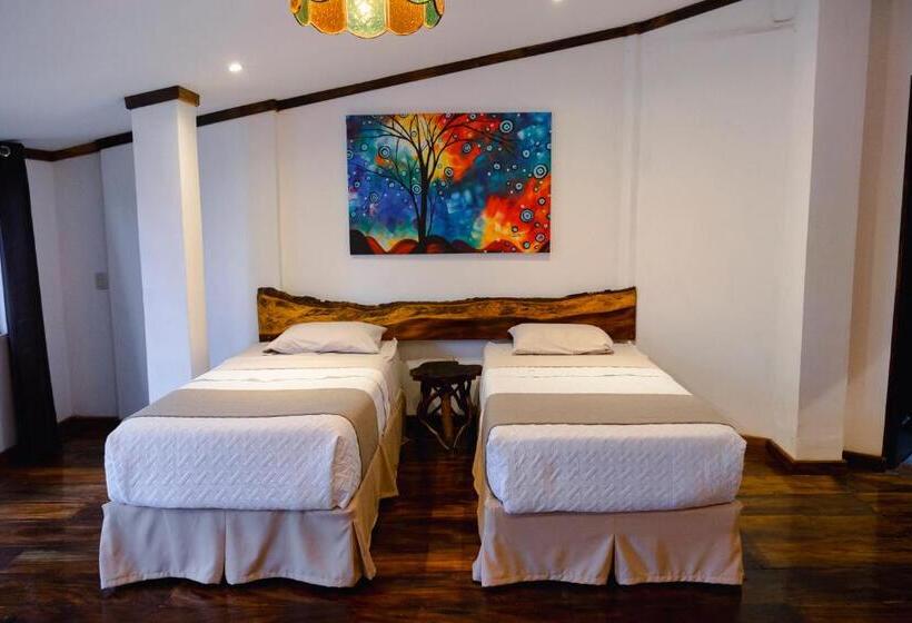 اتاق لوکس خانوادگی, Juayua