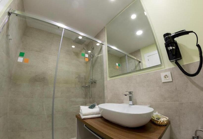 חדר דופלקס, Asador O Callejon De Belchite