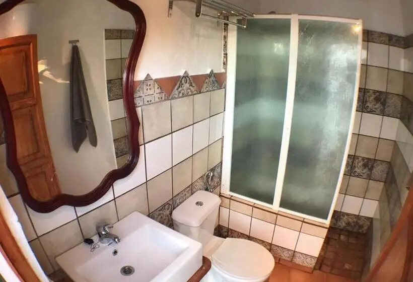 تختخواب در اتاق مشترک, Mountain Hostel Finca La Isa By Rose
