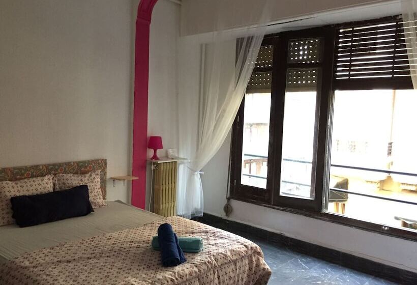 اتاق استاندارد با سرویس بهداشتی مشترک, Fun And Sun Center 2