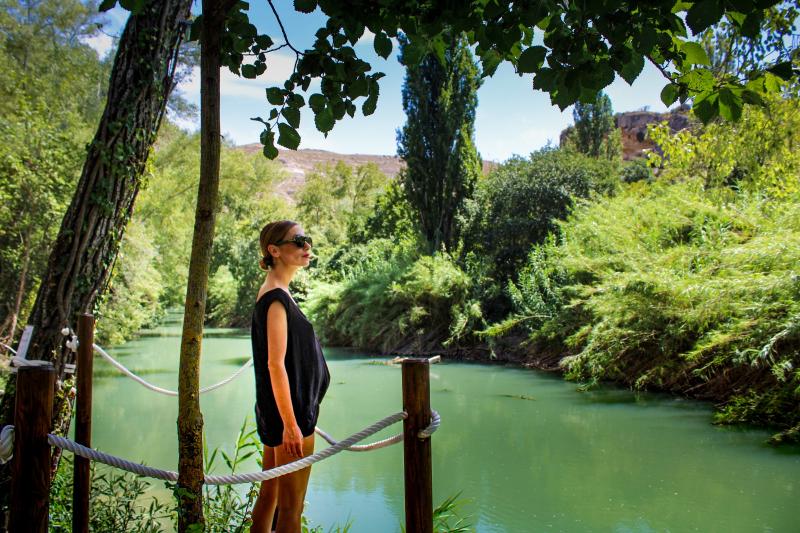 جناح ديلوكس, Xuq Lomas De Ruvira