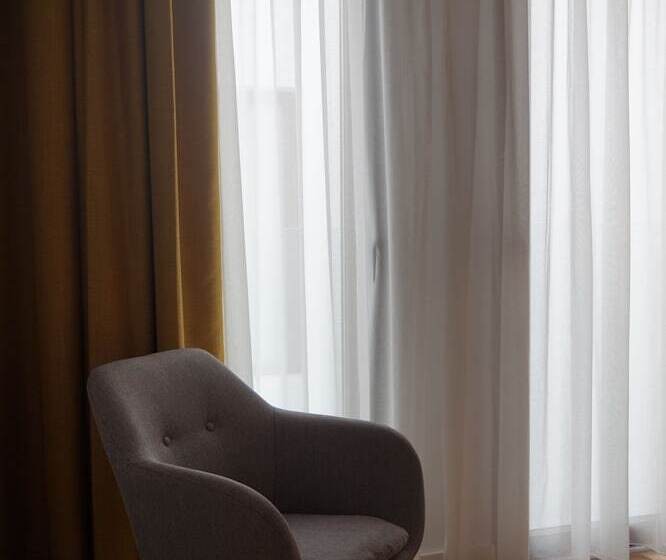 标准间, Rincon 13 Mares