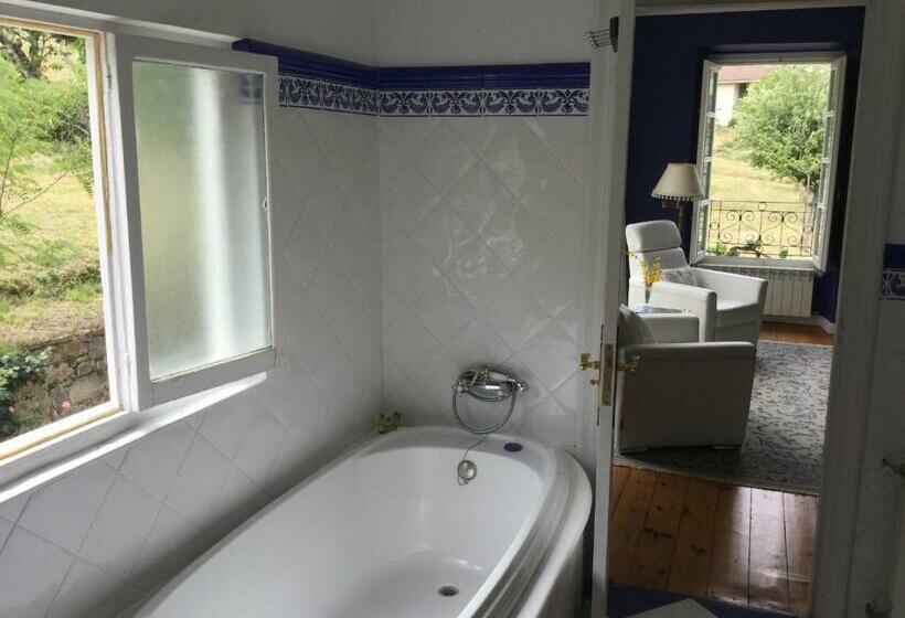 اتاق لوکس, Villa Elena