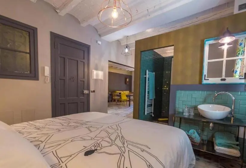 اتاق استاندارد, Groc Rooms