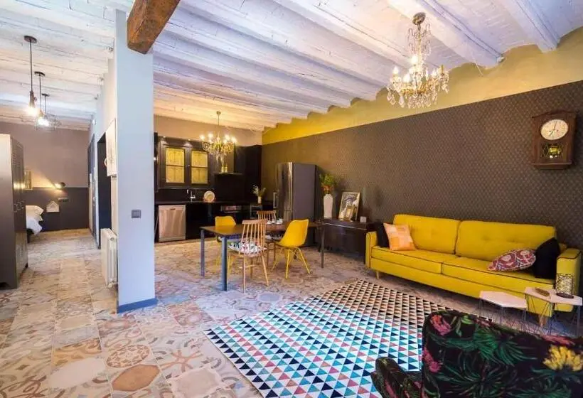 اتاق استاندارد, Groc Rooms