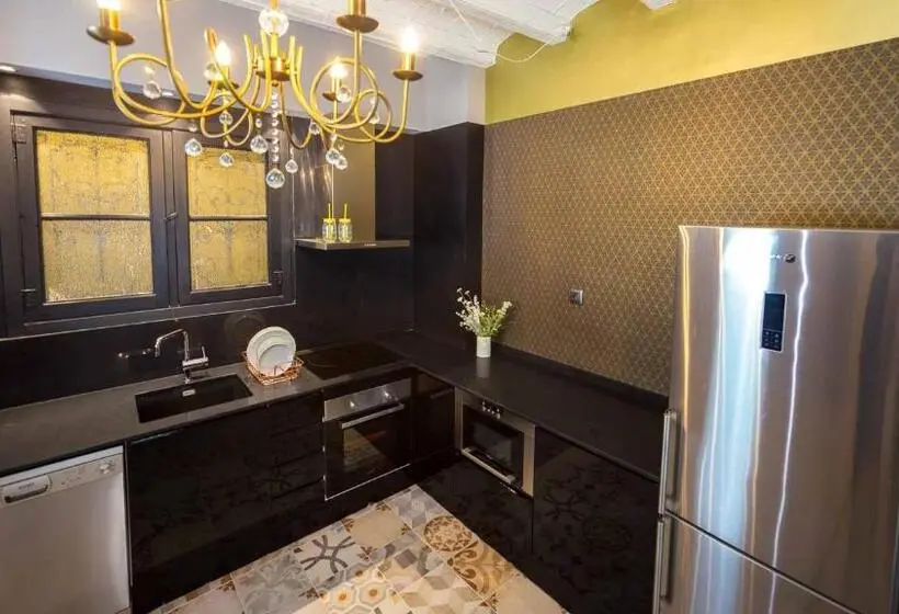 اتاق استاندارد, Groc Rooms
