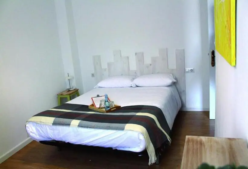 ダブルベッドのスタンダードシングルルーム, Mon Comeysueña Guesthouse