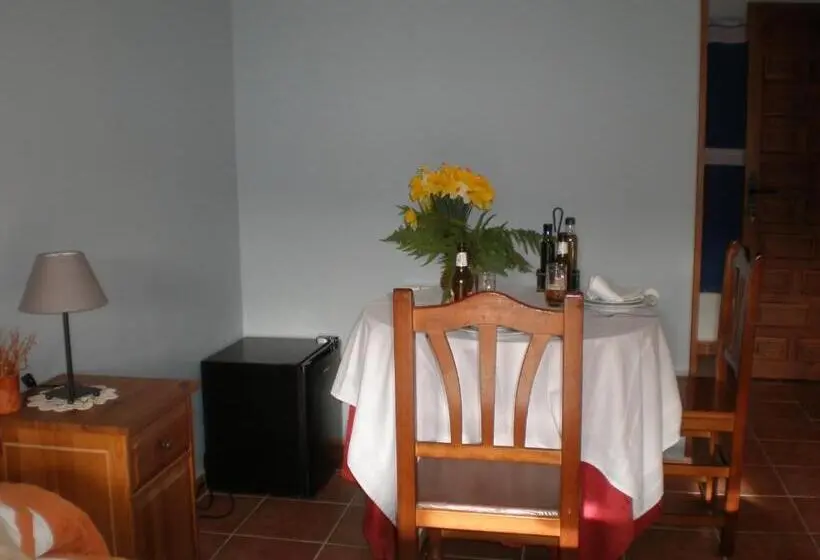 バルコニー付きスタンダードステューディオ, Hostal Restaurante Alto Rey