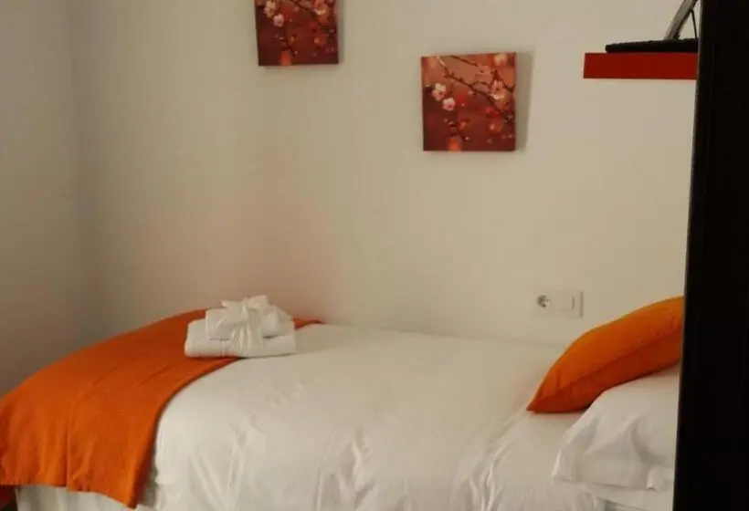 Standard Yhden Hengen Huone Parveke, Pensión Residencia Fonseca