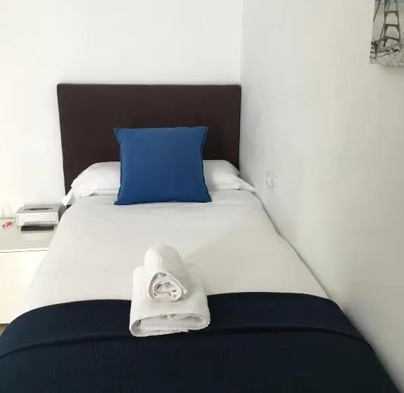 Standard Yhden Hengen Huone Parveke, Pensión Residencia Fonseca