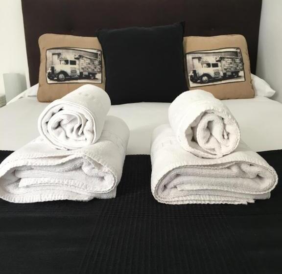 غرفة قياسية مزوَّدة بشُرفة, Pensión Residencia Fonseca