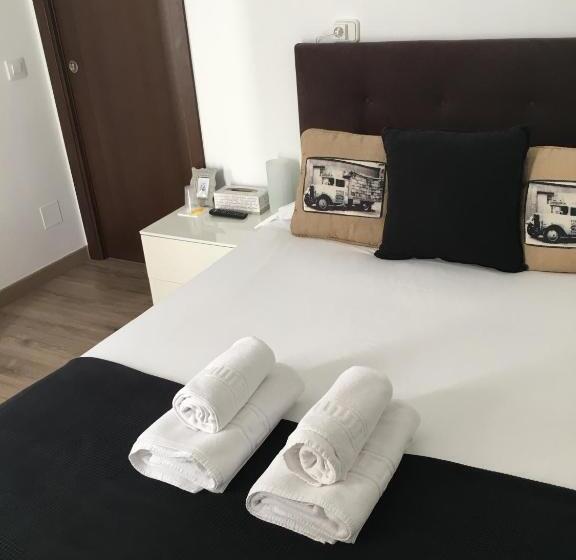 标准间带阳台, Pensión Residencia Fonseca