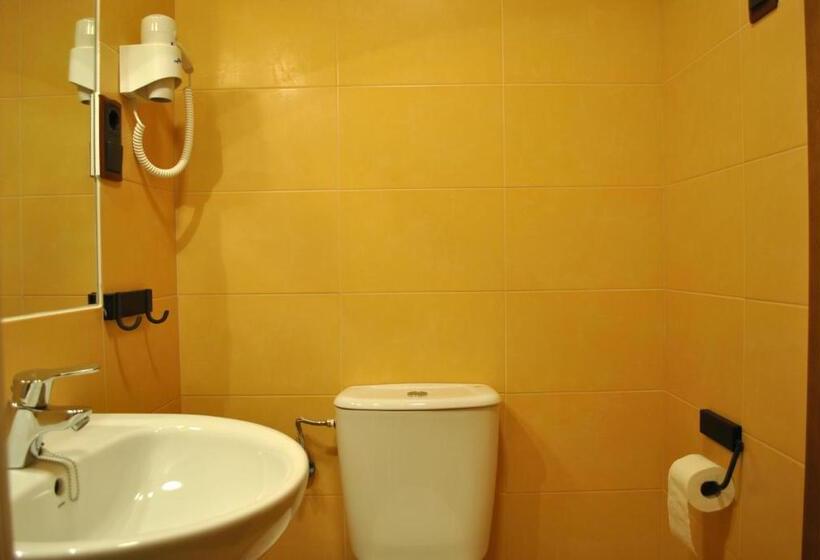 اتاق استاندارد یک نفره, Hospedaje La Judería