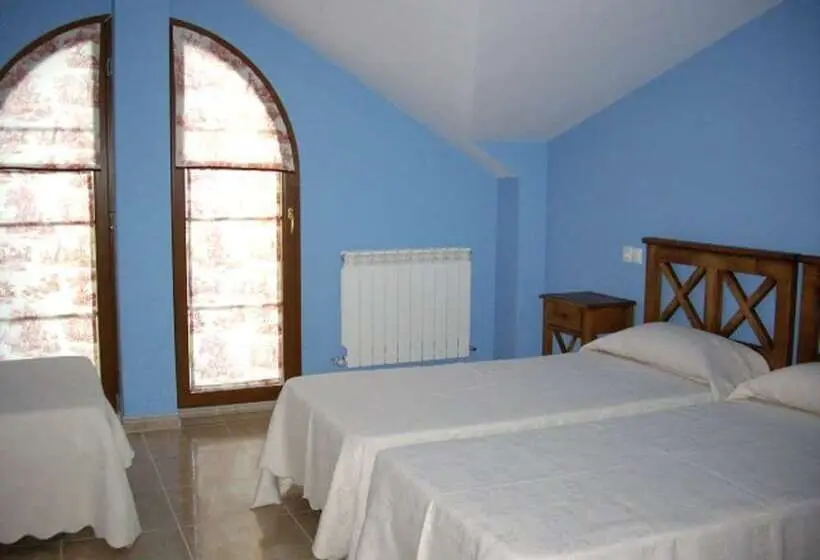 スタンダードトリプルルーム, Hostal Catalina De Austria