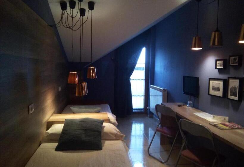 Номер Стандарт, Hostal Catalina De Austria