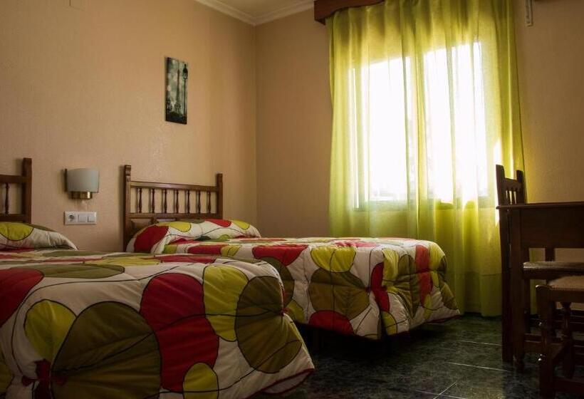 Номер Стандарт, Hostal Restaurante El Cary