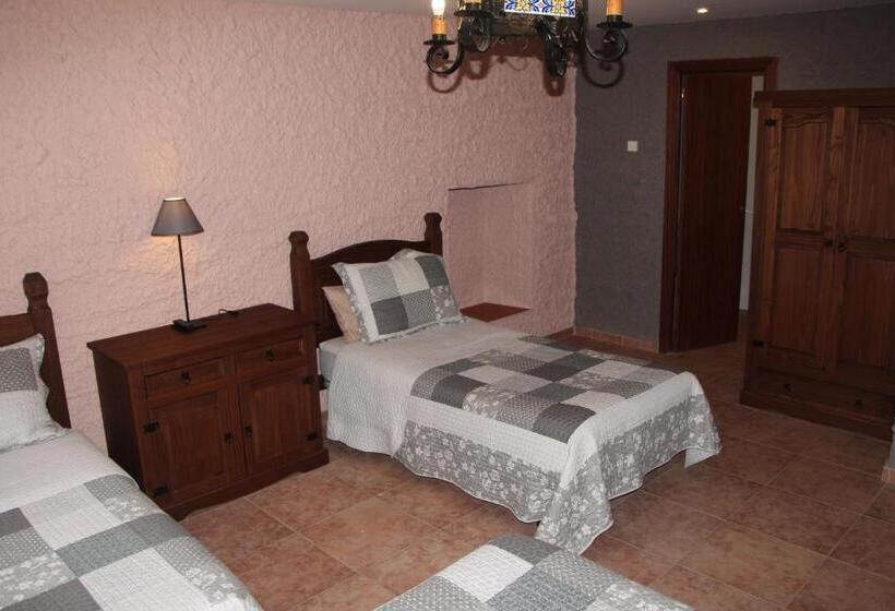 غرفة قياسية ثلاثية, Moto Rural Vegalion