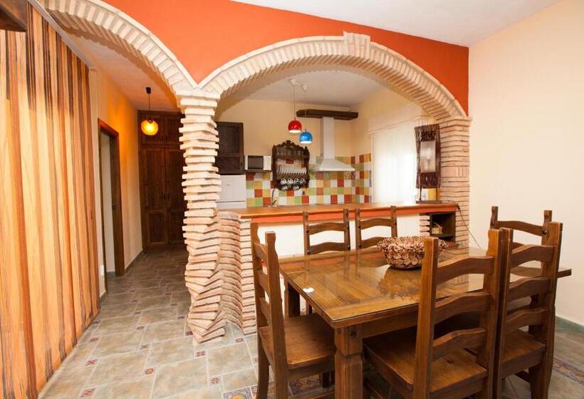 Апартаменты 2 Спальни, Apartahotel Al Alba