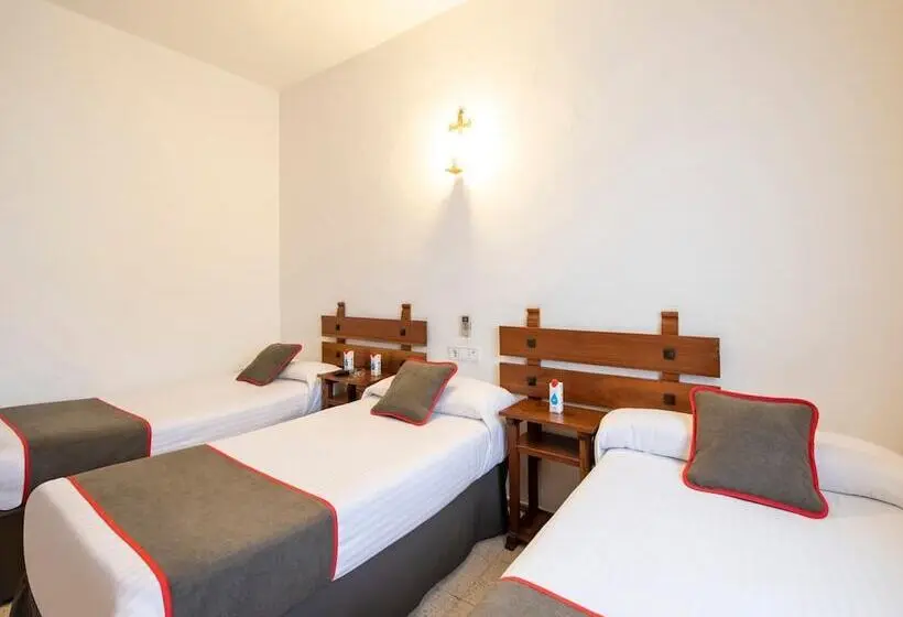 スタンダードトリプルルーム, Hostal Santiago