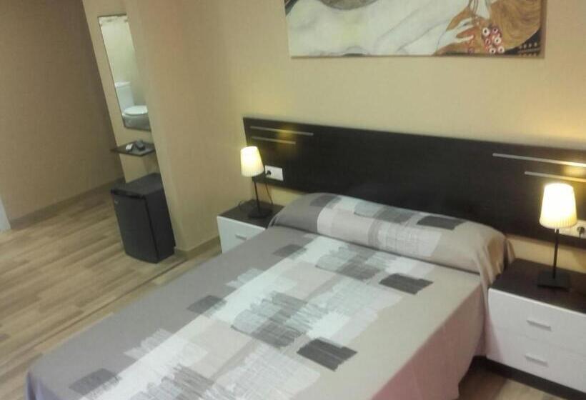 수피리어 룸, Pensión Avenida