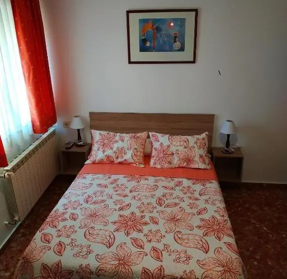 スタンダードルーム, Hostal Alvaro I