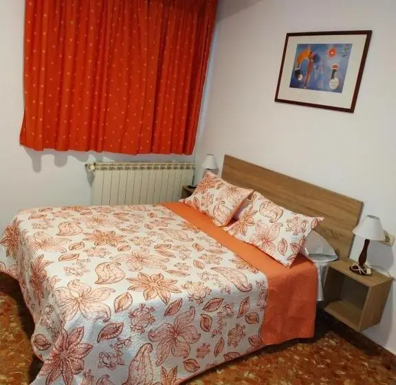 スタンダードルーム, Hostal Alvaro I