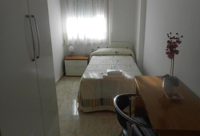 Номер Стандарт Индивидуальный, Hostal Ca La Irene