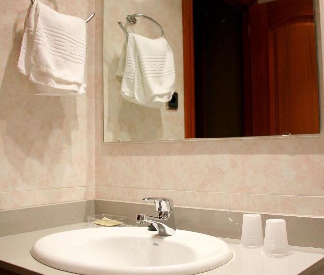 스탠다드 룸, Hostal Cafeteteria Goya