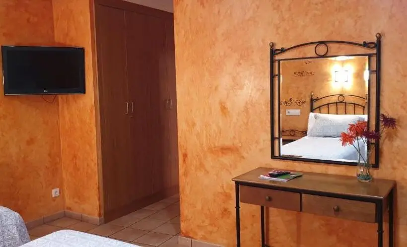 スタンダードトリプルルーム, Hostal El Lechuguero