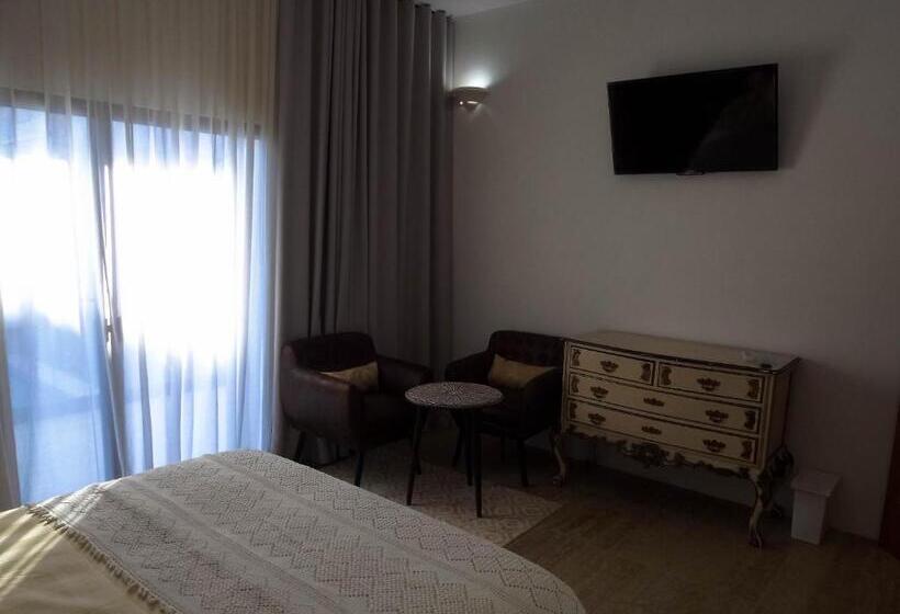 اتاق استاندارد با چشمانداز استخر, Dh Country House