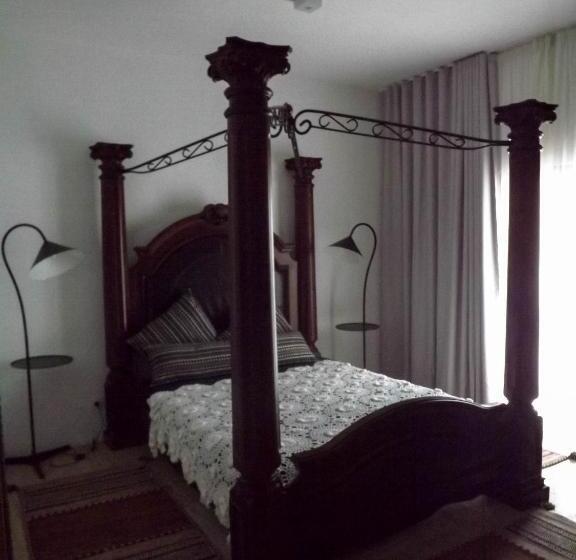 اتاق استاندارد با چشمانداز استخر, Dh Country House