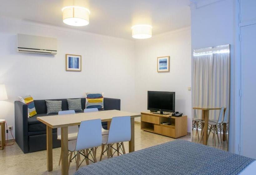 스탠다드 스튜디오, Apartamentos Dunamar