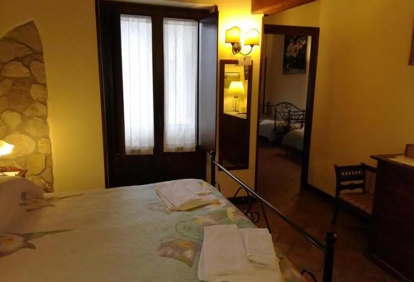 Perhesviitti, Agriturismo Olivastrella