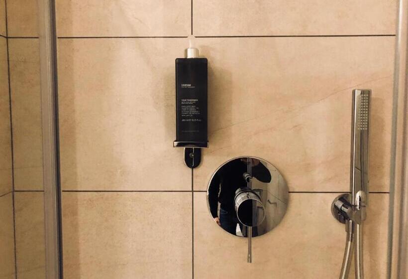 استودیوی سوپریور, Palazzina B Contemporary Studio