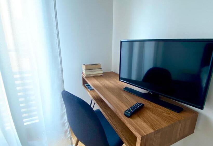 آپارتمان لوکس 1 خوابه, Palazzina B Contemporary Studio