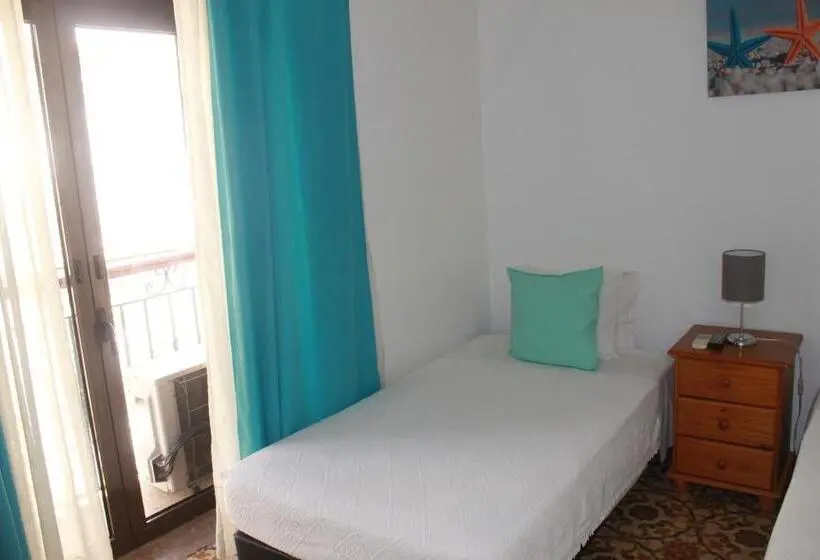اتاق استاندارد چهارنفره با بالکن, Bela Vista