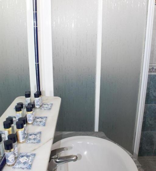 スーペリアの４人部屋, Bela Vista