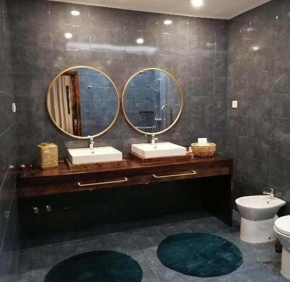 스탠다드 방갈로, Casa Do Romezal