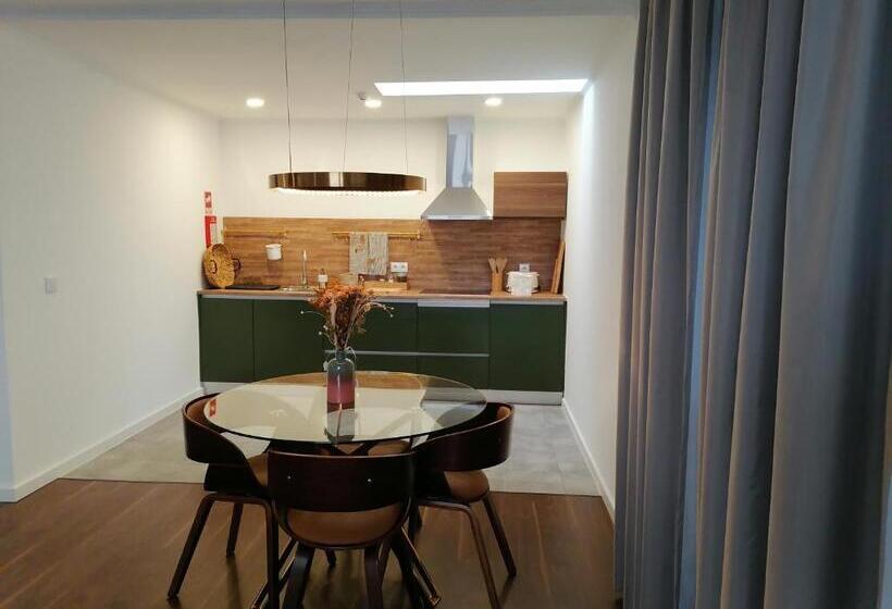 스탠다드 방갈로, Casa Do Romezal