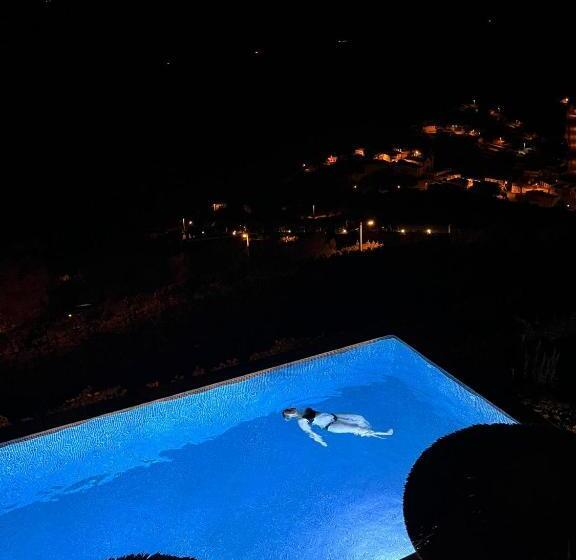 스탠다드 방갈로, Casa Do Romezal