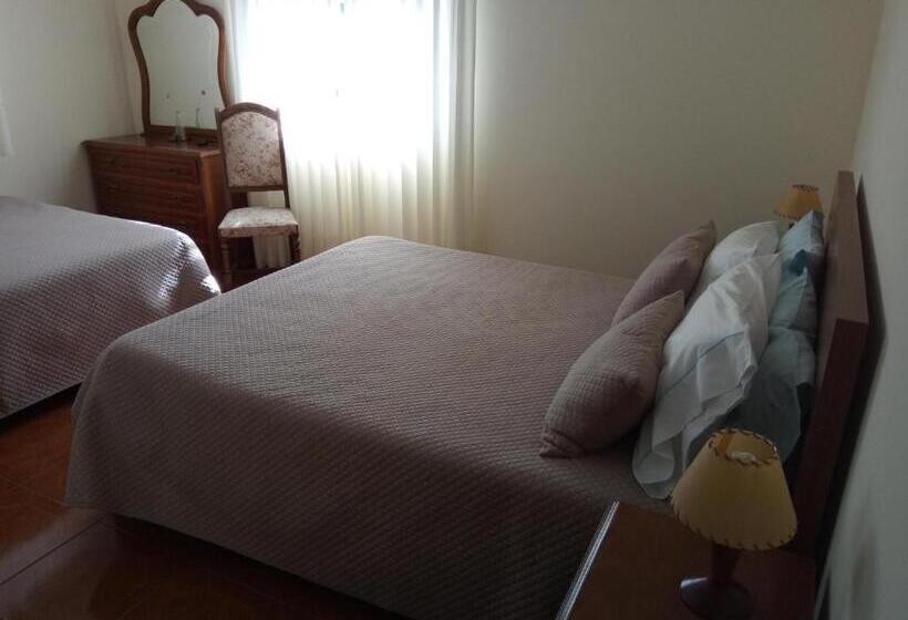 غرفة قياسية ثلاثية, Residencial Ribeiro