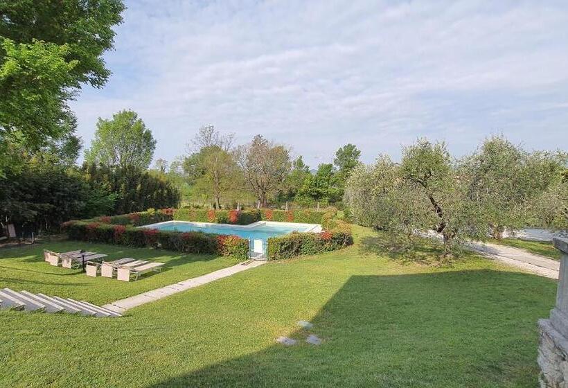 إستوديو قياسى, Villa Santa Caterina