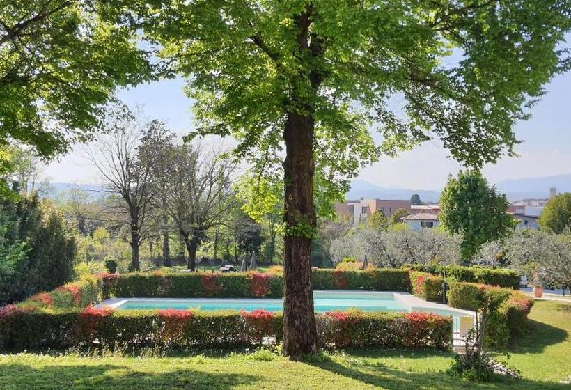 إستوديو قياسى, Villa Santa Caterina