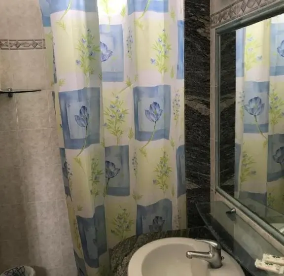 Habitació Quàdruple Estàndard, La Veranda