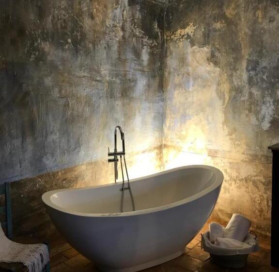 Люкс с Балконом, Charme In Perillis