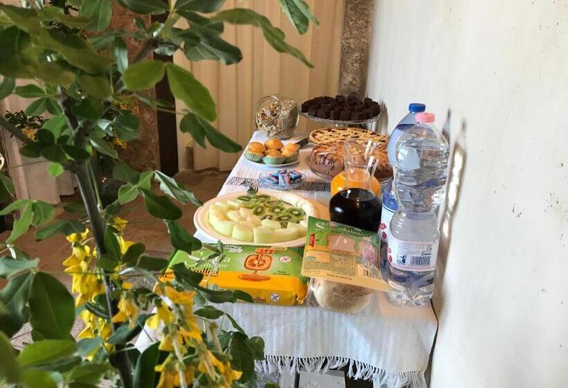 Люкс с Балконом, Charme In Perillis