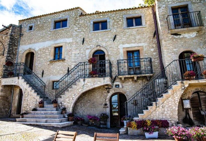 Family Suite, Charme In Perillis