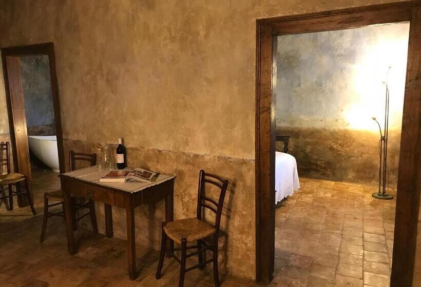 Люкс с Балконом, Charme In Perillis