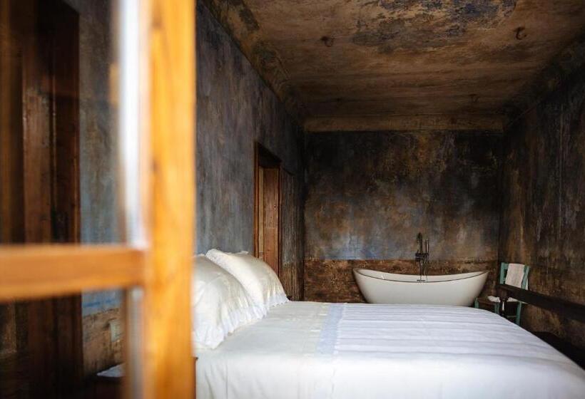 Люкс с Балконом, Charme In Perillis